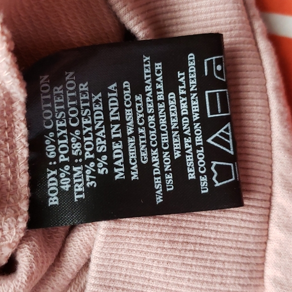 Pink embroidered blossoms top - Picture 8 of 11